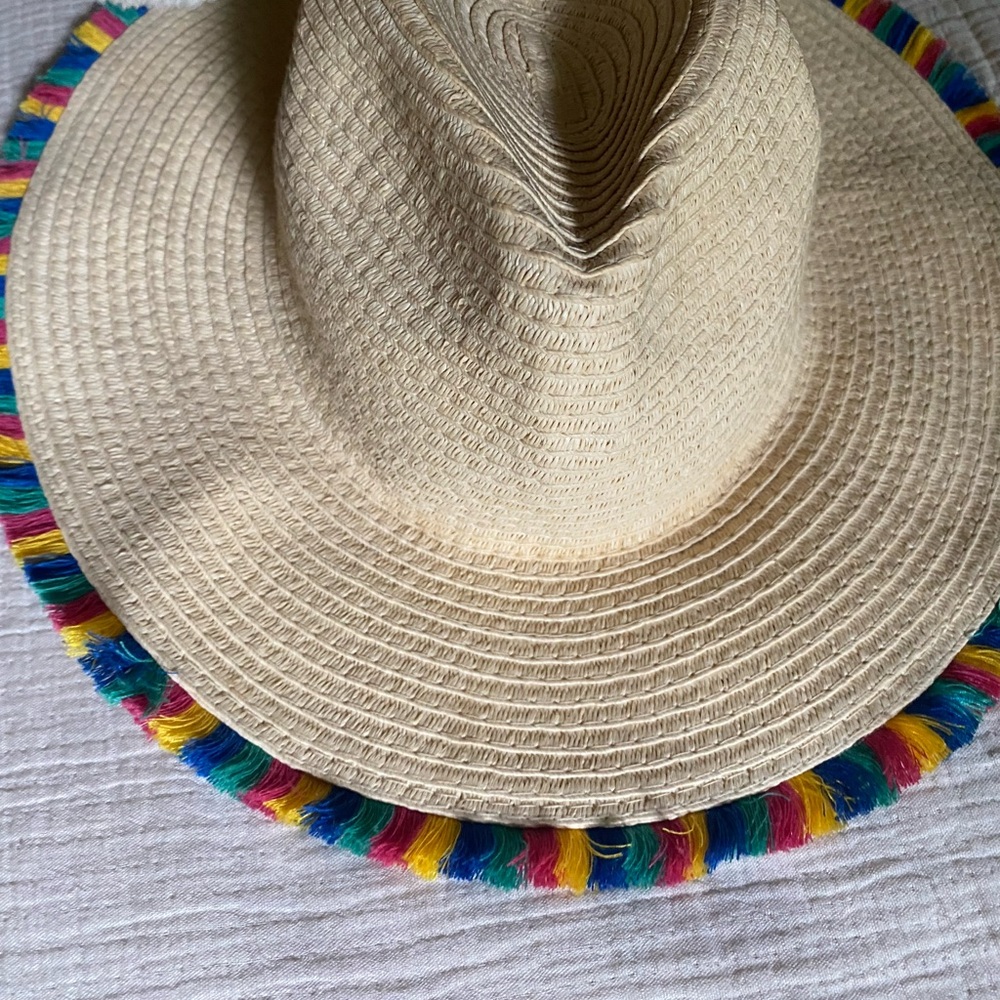 Mudd Beige Hat with Multicolor Trim - Picture 6 of 8